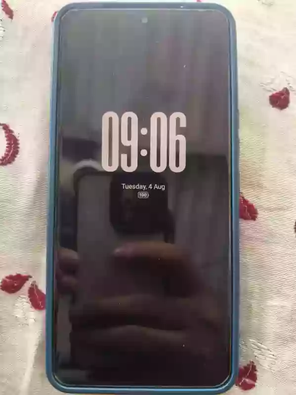 Vivo V60 5G – 12GB RAM, 256GB Storage | used mobile for sale