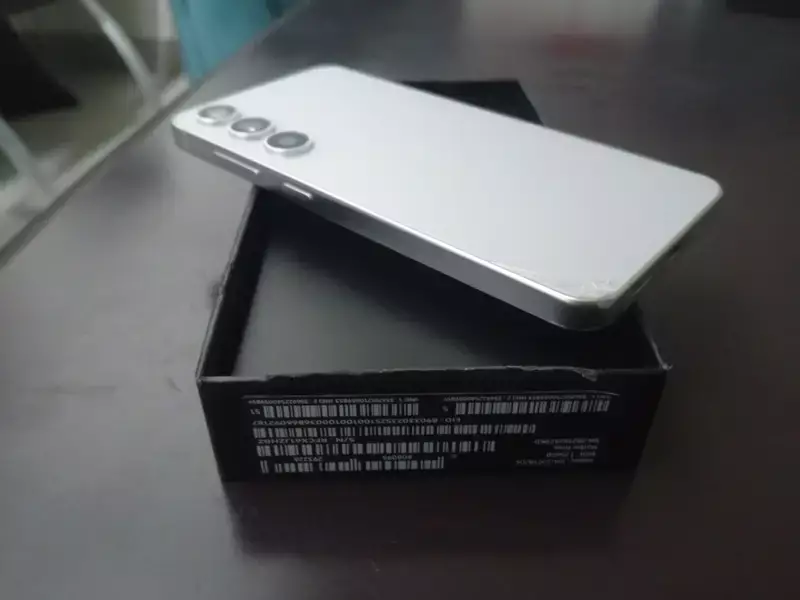 Samsung Galaxy S24 used mobile for sale